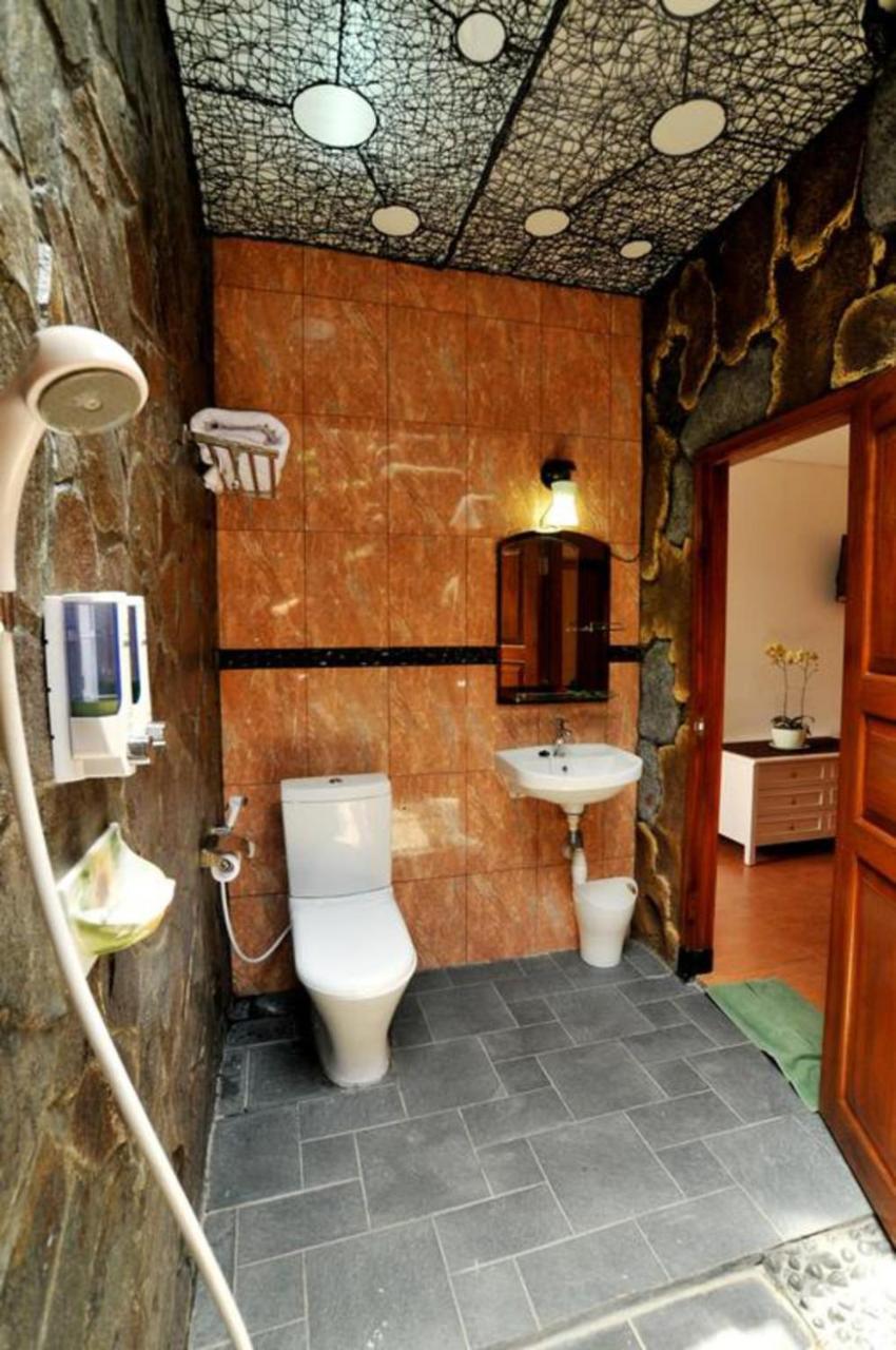 La Nostalgie Boutique Guest House Bandung Exterior foto